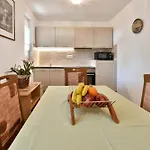 Slavica Vrvari Appartamento Porec