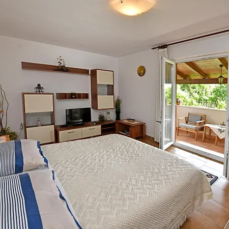 Slavica Vrvari Apartment *